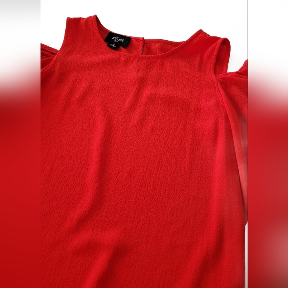 Kids Size 12 Red Off The Shoulder Dress - Picture 4 of 7
